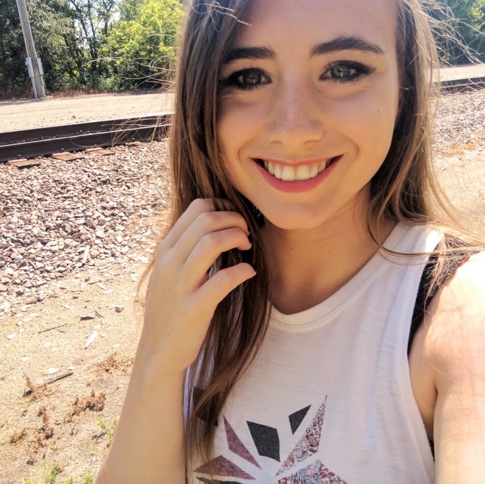 Meet your Posher, Natalie